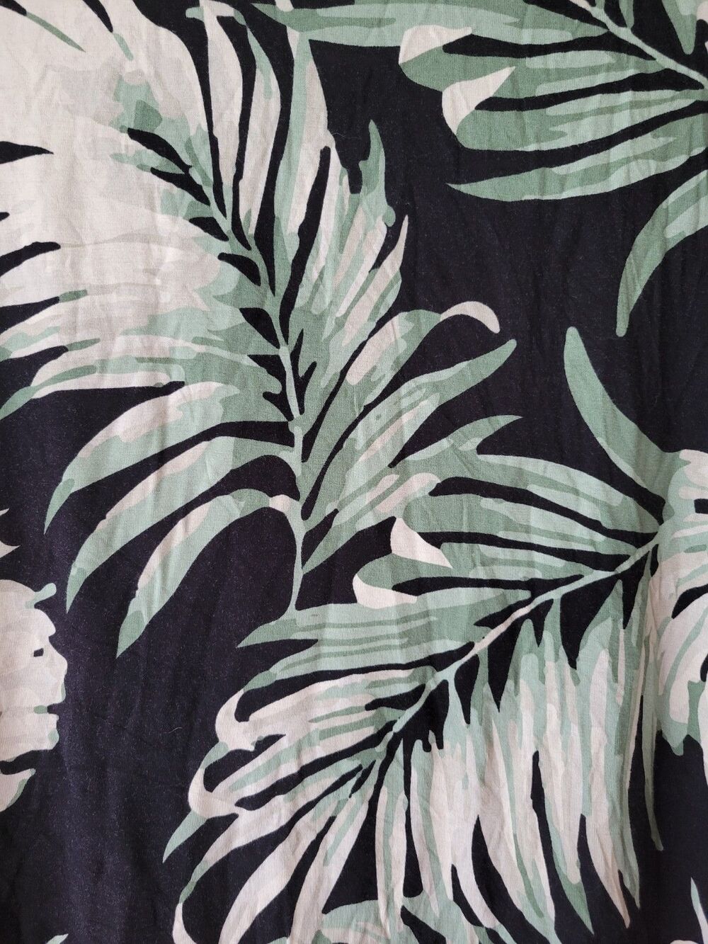 LuLaRoe Irma XS Tropical Palm Leaf Tunic Top Black Green High Low Stretch Knit - Picture 4 of 8